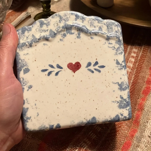 Heart and splatters Boothe 1990 ceramic napkin holder - Picture 5 of 6